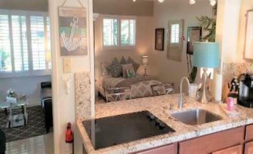 Apartamento Tropical Studio With Private Kitchen And Bath