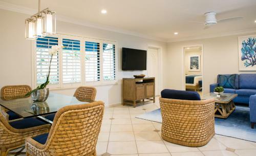 Hotel High Noon Beach Resort