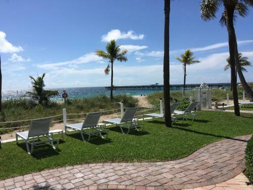 Hotel High Noon Beach Resort