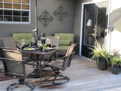 Wilton Bungalow West 01