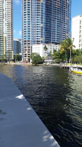 Apartamento Artrageous On The River