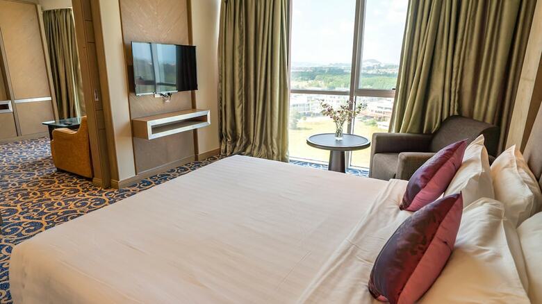 Hotel Novotel Kota Kinabalu 1borneo