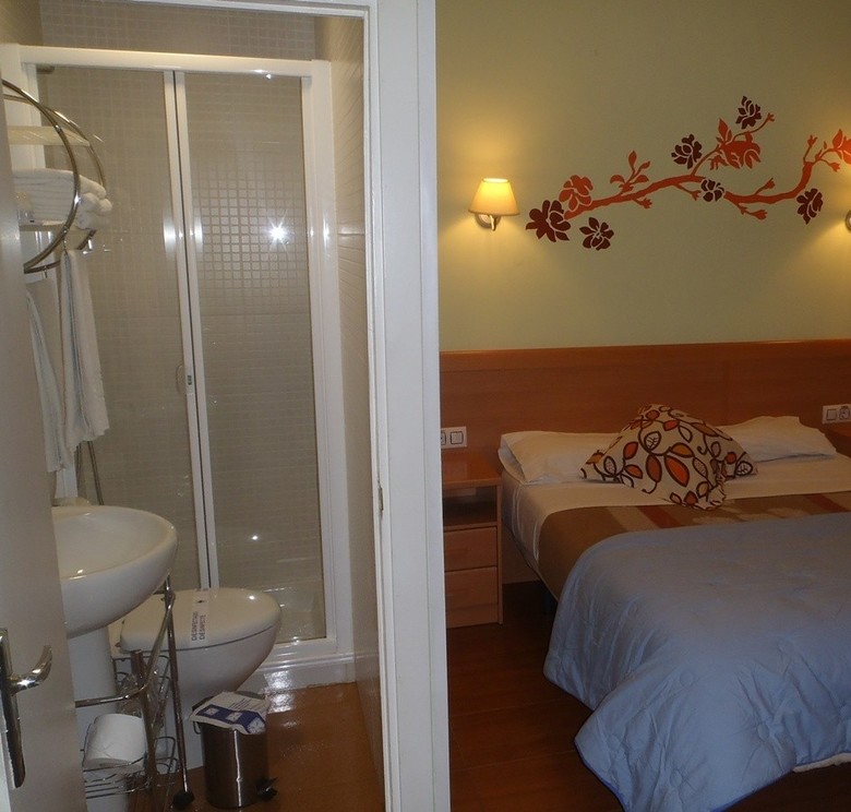 Hostal Madrid Gran V�a Lxiii