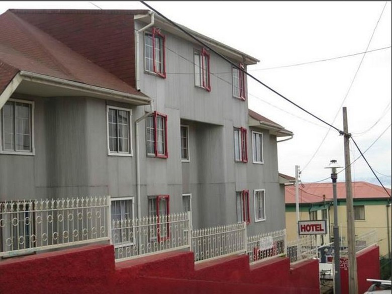 Hostal Montealegre