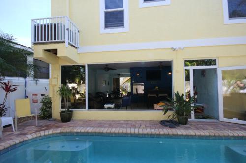 241 Pearl St. Home