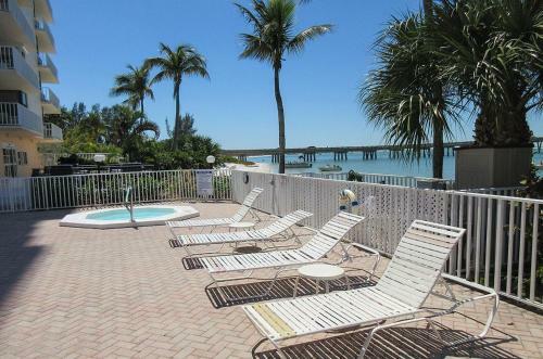 Lovers Key Beach Club #1107 Apartment