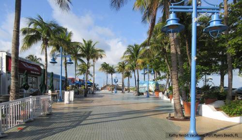Estero Beach & Tennis #1108a Apartment