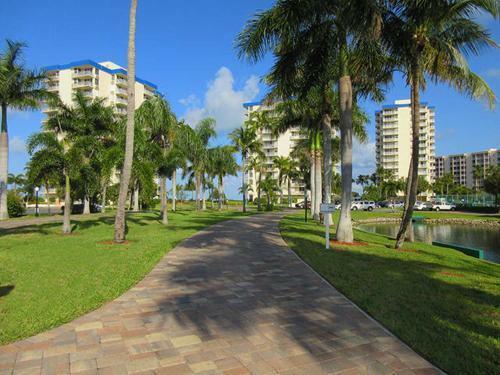 Estero Beach & Tennis #307a Apartment
