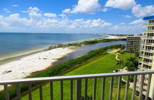 Estero Beach & Tennis #1006c Apartment