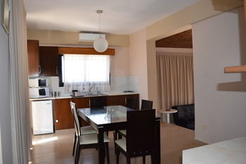 Anna Hotel Apartments