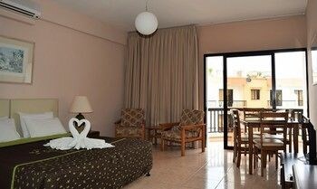 Anna Hotel Apartments