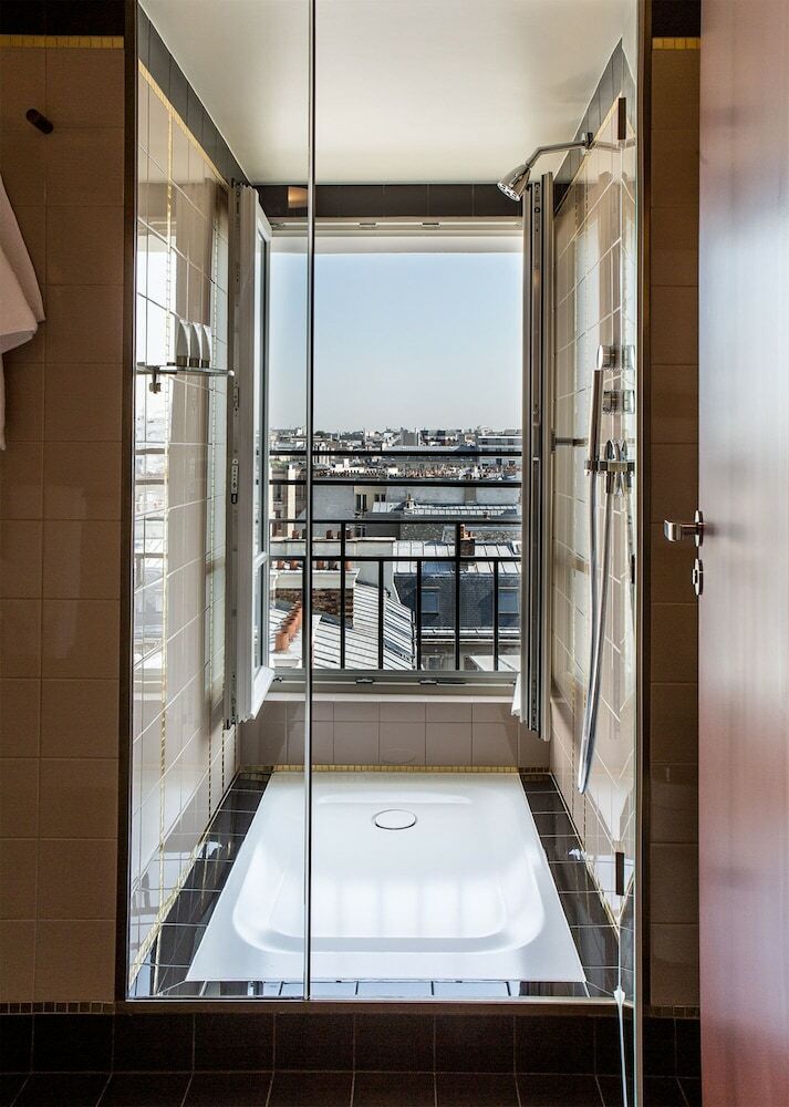 Hotel Rond Point Champs Elysees