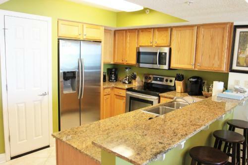 3rd Floor Seadunes Apartment