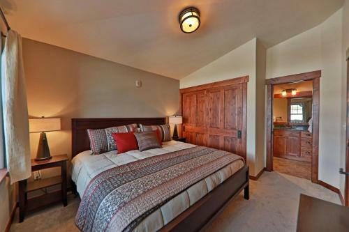 Apartamento Cozens Pointe Condo