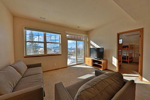 Rendezvous Discovery 3 Br Townhouse