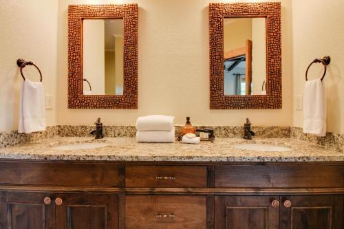 Apartamento Wine Country Cottages On Main