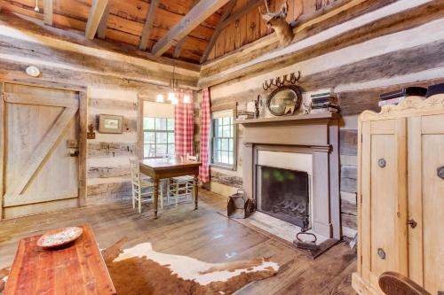 Town Creek Log Cabin