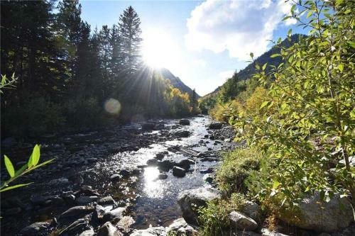 Cross Creek 203 (condo)