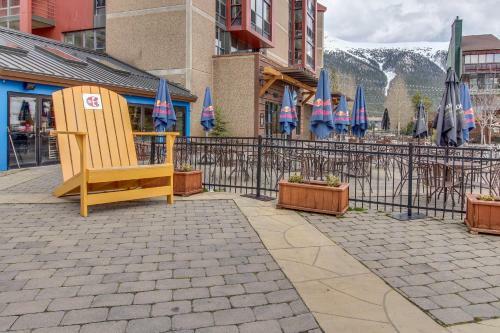 Village Square #535