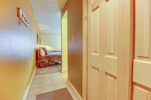 Village Square Room #633