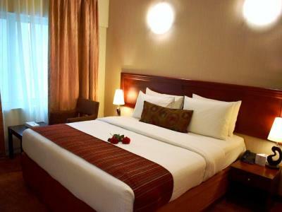 Hotel Nejoum Al Emarate
