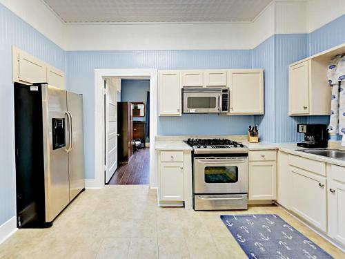 1218 Avenue M 1/2 Home