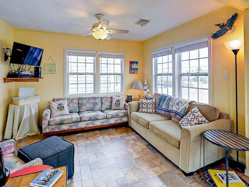4121 Las Palmas Street Home