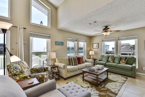 Acapulco Breeze Apartment