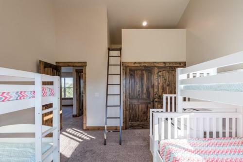 Shundahai Lodge At Bear Lake