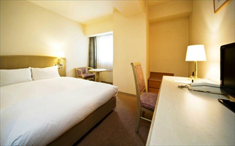 Hotel Chisan Inn Esaka