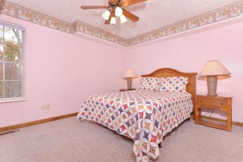 Love & Laughs #11 - Seven Bedroom Cabin
