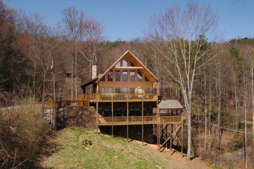 Hillbilly Hilton #525 - Five Bedroom Cabin