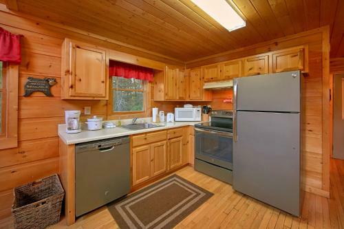 Always Misbehavin #1412 - One Bedroom Cabin