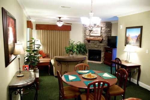 Apartamento Bon Air Condo #2011