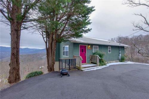 Crestview, 2 Bedrooms, Mountain View, Wifi, Hot Tub, Sleeps 4