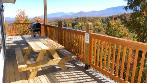 1229 Golden Oak Lodge