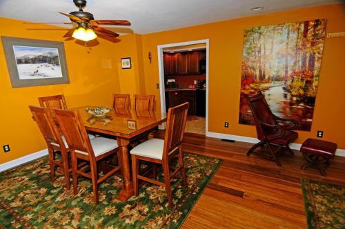 1110 Antler Hill