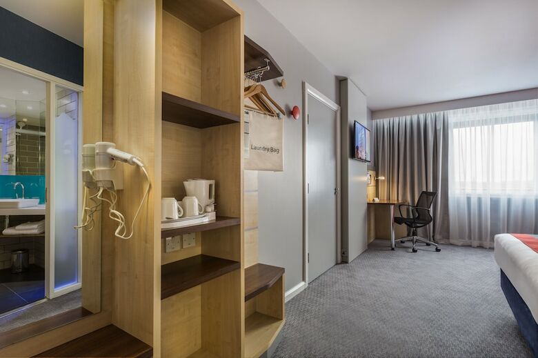Hotel Holiday Inn Express Watford Junction