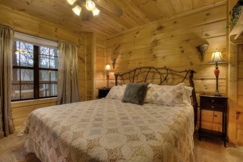 Above It All #446 - Four Bedroom Cabin