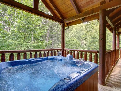 Amazing Mountain Hideaway Cabin