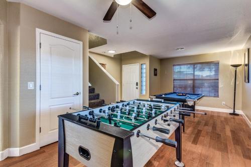 Apartment On East Galveston