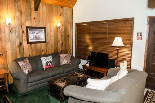 Two Bedroom Cabin - 98sl
