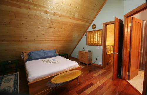 Three Bedroom Cabin - 21