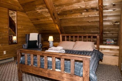 Three Bedroom Cabin - 22