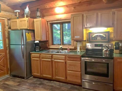 Two Bedroom Cabin - 10sl