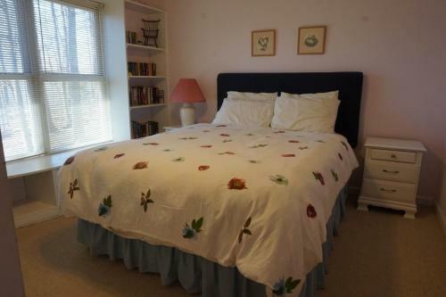 Oak Grove Cottage