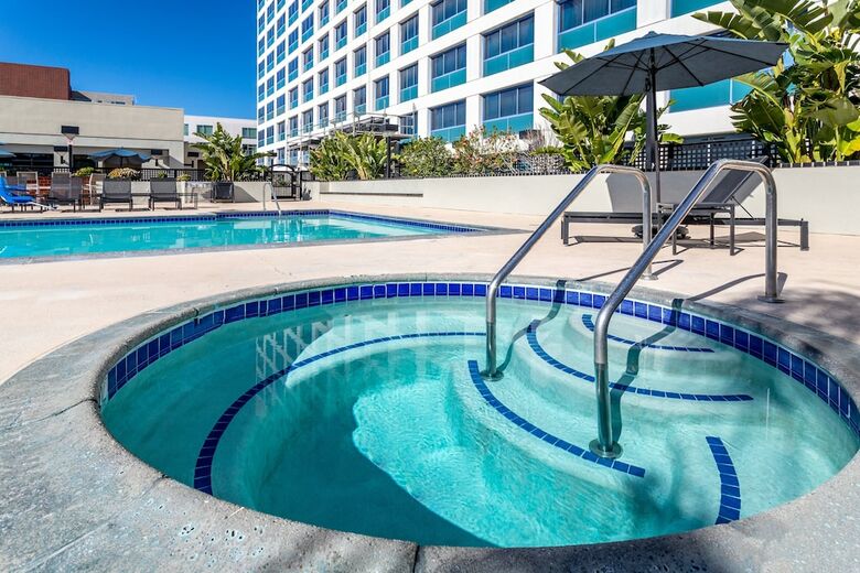 Hotel Crown Plaza Los Angeles Harbor