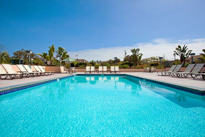 Hotel Crown Plaza Los Angeles Harbor