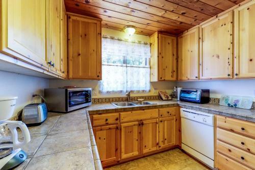 Cottonwood Cabin