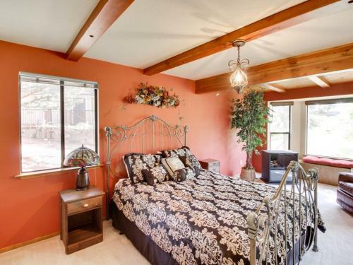 Pleasant View Retreat (01/180)